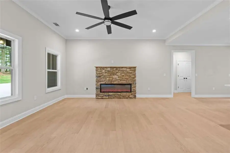 Spacious, unfurnished interior of a new home in , Bowdon (Image 17).