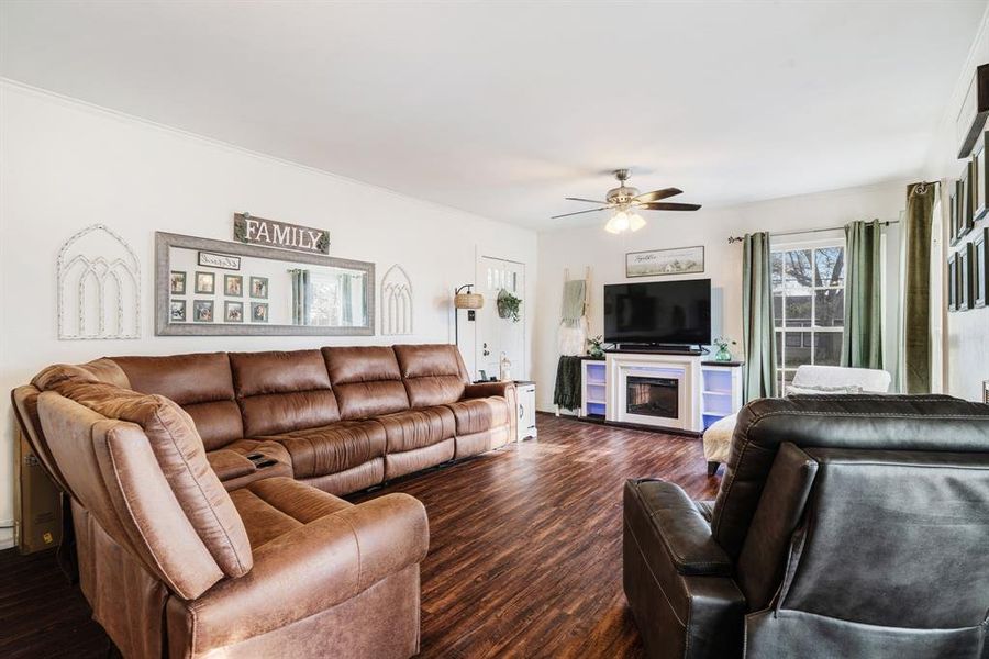 Furnished interior view inside a new home in , Paris (Image 4). Furnished interior view inside a new home in , Paris (Image 4).
