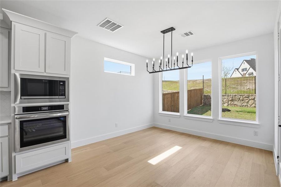 Spacious, unfurnished interior of a new home in Talon Hills, Fort Worth (Image 21).