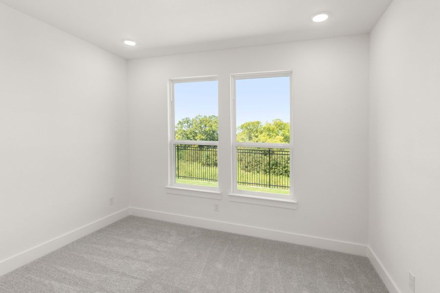 Spacious, unfurnished interior of a new home in Union Park, Little Elm (Image 17).