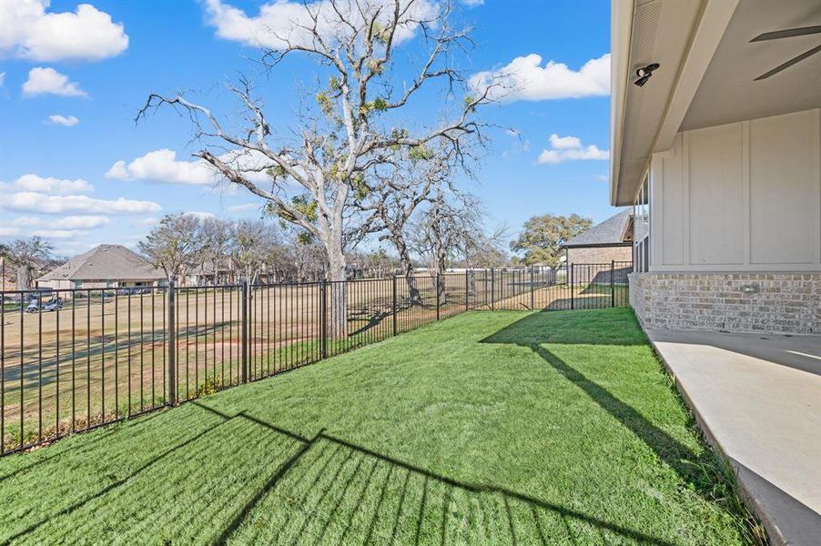Exterior details and patio area of a home in The Resort on Eagle Mt. Lake, Fort Worth (Image 4).