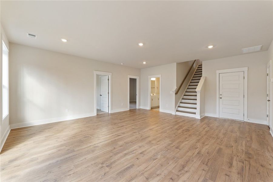 Spacious, unfurnished interior of a new home in South Park, Piedmont (Image 30). Spacious, unfurnished interior of a new home in South Park, Piedmont (Image 30).
