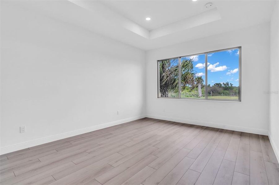 Spacious, unfurnished interior of a new home in , Okeechobee (Image 33).