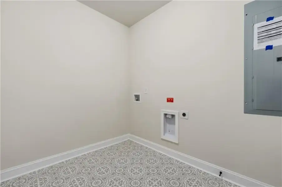 Spacious, unfurnished interior of a new home in , Gainesville (Image 48). Spacious, unfurnished interior of a new home in , Gainesville (Image 48).
