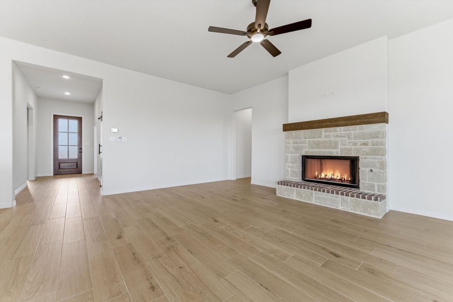 Spacious, unfurnished interior of a new home in Fairview Meadows, New Fairview (Image 19).