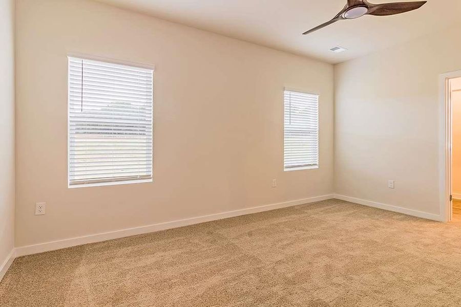 Spacious, unfurnished interior of a new home in Southern Hills, McDonough (Image 18).
