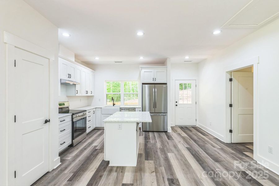 Furnished interior view inside a new home in , Lake Lure (Image 12).