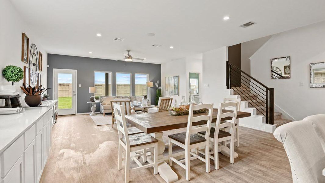 Furnished interior view inside a new home in Lake Conroe Cove, Willis (Image 12).
