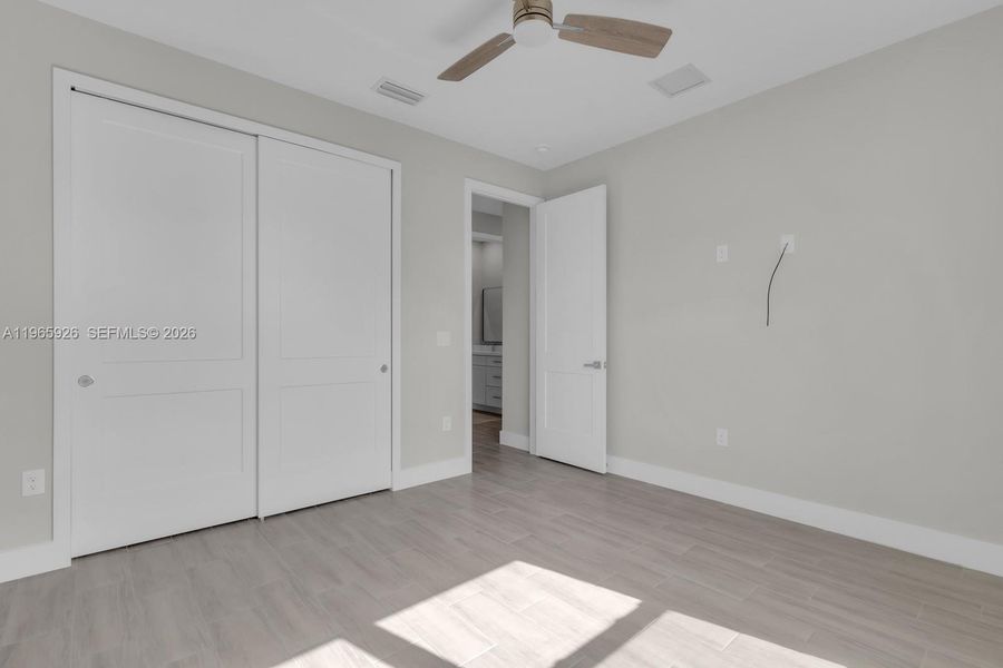 Spacious, unfurnished interior of a new home in , Palm Bay (Image 22).