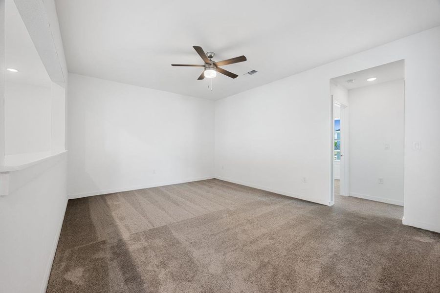 Spacious, unfurnished interior of a new home in Goodnight Ranch, Austin (Image 11).