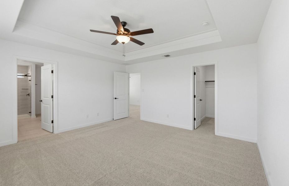 Spacious, unfurnished interior of a new home in Santa Rita Ranch, Liberty Hill (Image 42).