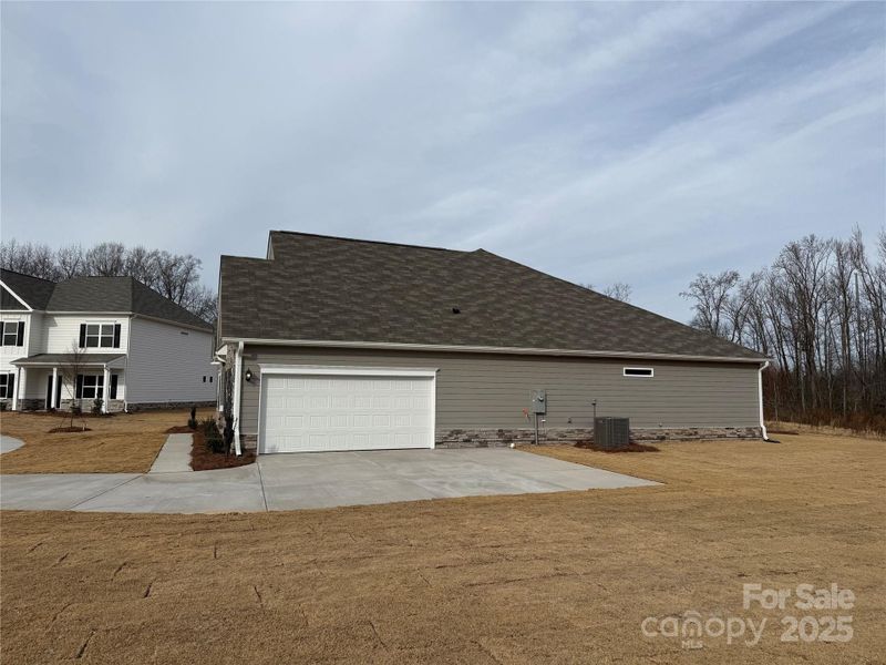 Image 27 of a home in Cedar Meadows.