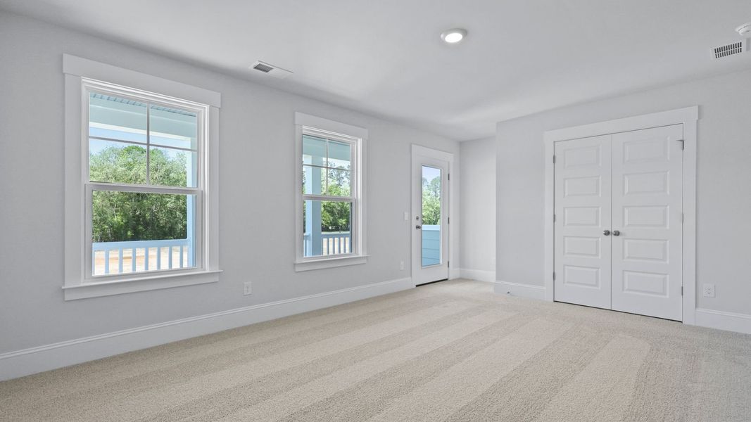 Representative unfurnished interior of a home built from the HARBOR OAK by D.R. Horton in Berkeley Bay, Ridgeville (Image 40). Representative unfurnished interior of a home built from the HARBOR OAK by D.R. Horton in Berkeley Bay, Ridgeville (Image 40).