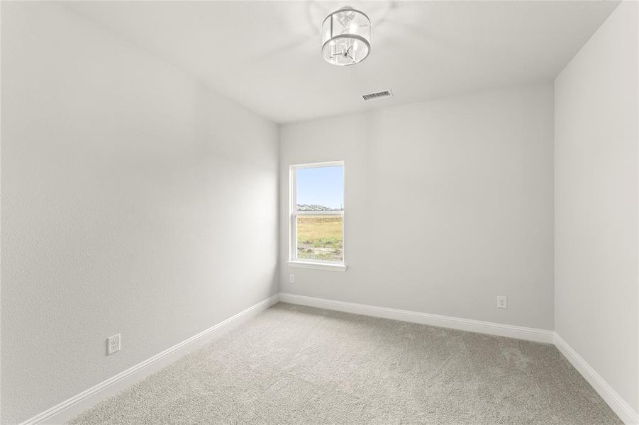 Spacious, unfurnished interior of a new home in Creekside, Royse City (Image 26).