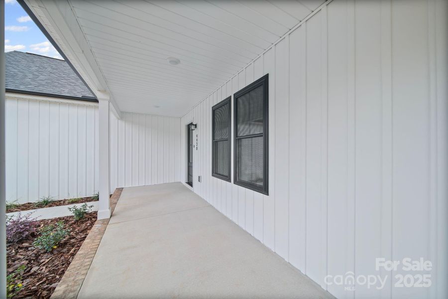 Grand rocking chair front porch Grand rocking chair front porch