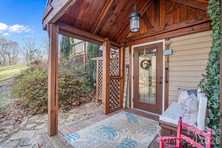Exterior details and patio area of a home in , Davidson (Image 15).