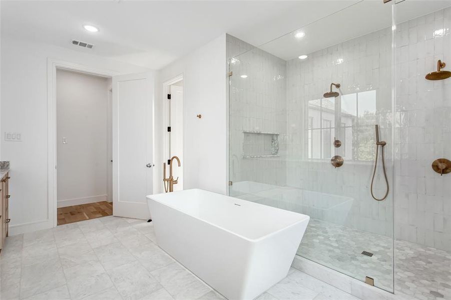 Furnished interior view inside a new home in , Dallas (Image 11). Furnished interior view inside a new home in , Dallas (Image 11).