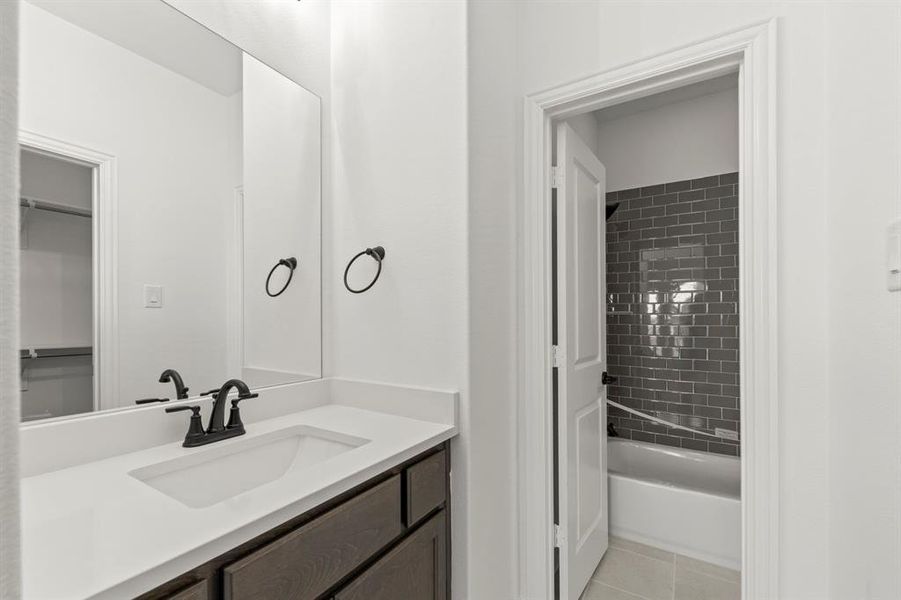 23. 2105 Clairmount - 3RD Bath