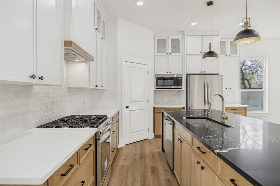 Furnished interior view inside a new home in , Dallas (Image 11).