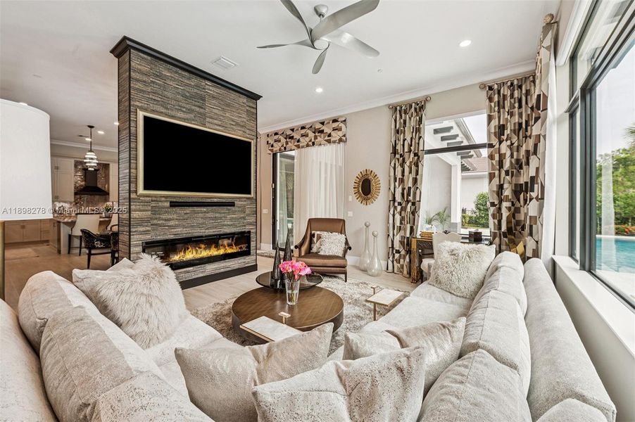 Furnished interior view inside a new home in , Palm Beach Gardens (Image 11).
