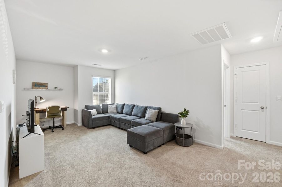 Open upper-level landing enhances the spacious feel of the home. Open upper-level landing enhances the spacious feel of the home.
