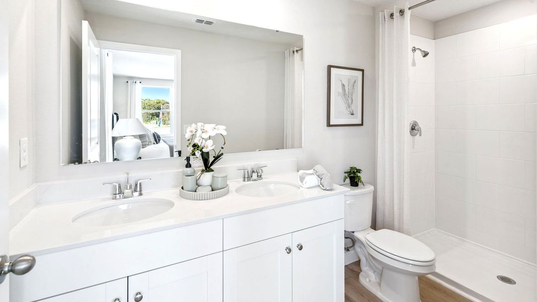 Furnished interior view inside a new home in Sandalwood, New Smyrna Beach (Image 8).