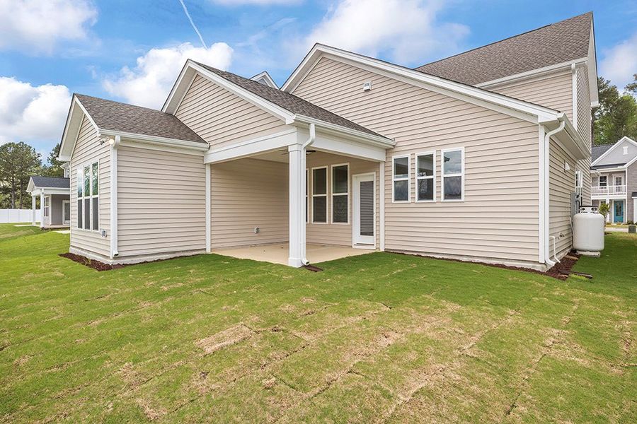 Representative exterior details of a home built from the The Highland by RobuckHomes in Baylee Ridge, Selma (Image 4). Representative exterior details of a home built from the The Highland by RobuckHomes in Baylee Ridge, Selma (Image 4).