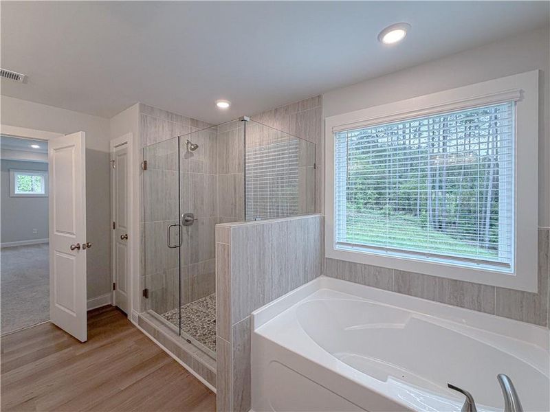 Furnished interior view inside a new home in , Dallas (Image 14).