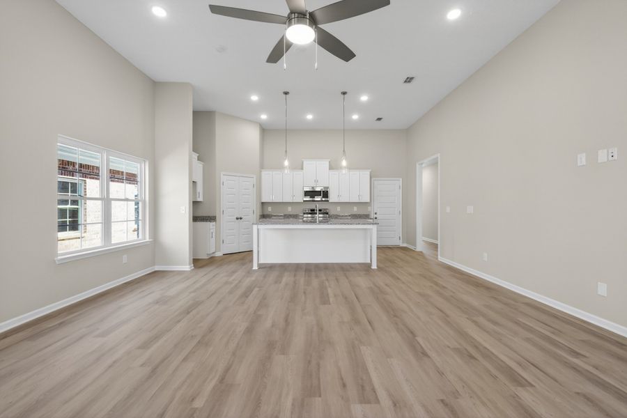 Spacious, unfurnished interior of a new home in Legacy Preserve, Tullahoma (Image 27).