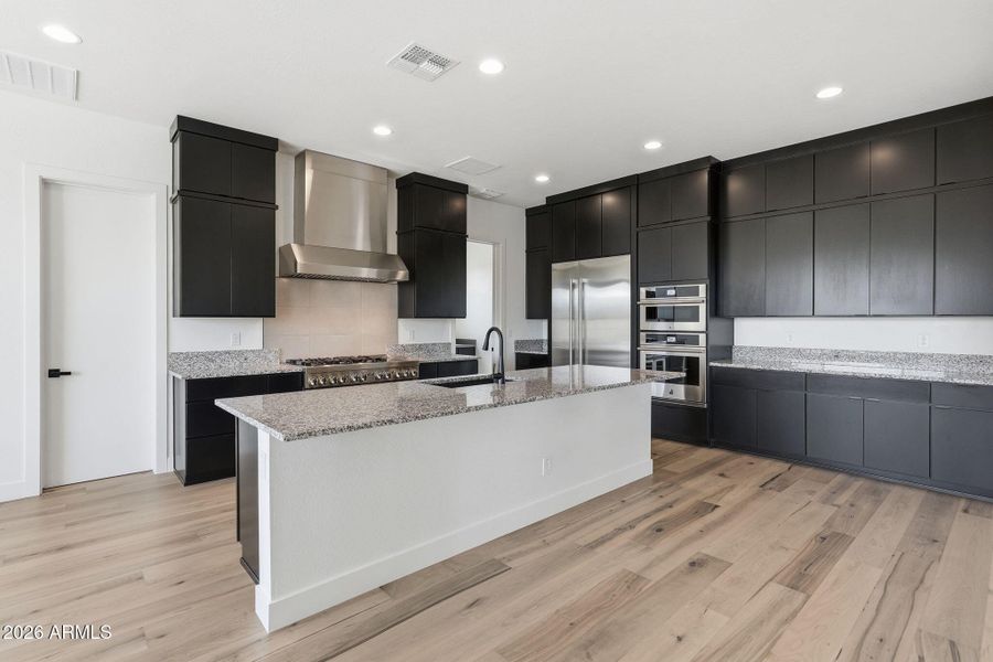 021_ListerPros (1) 021_ListerPros (1)