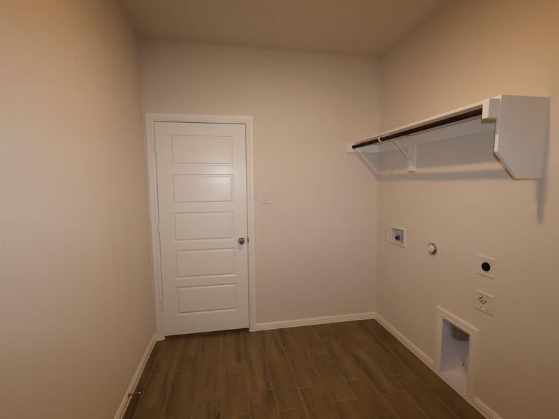 Spacious, unfurnished interior of a new home in The Preserve, Justin (Image 26).