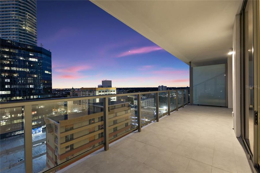 Condo located in St. Petersburg, FL showcasing its design and architecture (Image 5). Condo located in St. Petersburg, FL showcasing its design and architecture (Image 5).