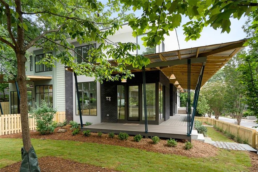 Exterior details and patio area of a home in , Atlanta (Image 31).