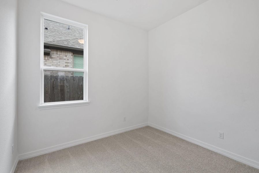Spacious, unfurnished interior of a new home in Ashland, Angleton (Image 14).