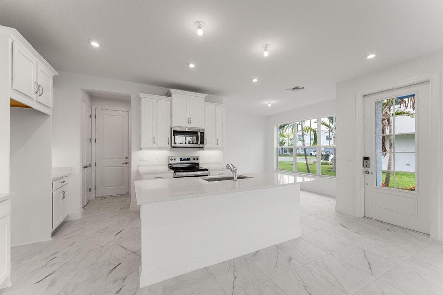 US_SEF_EASTWIND_LOT 79_kitchen 2