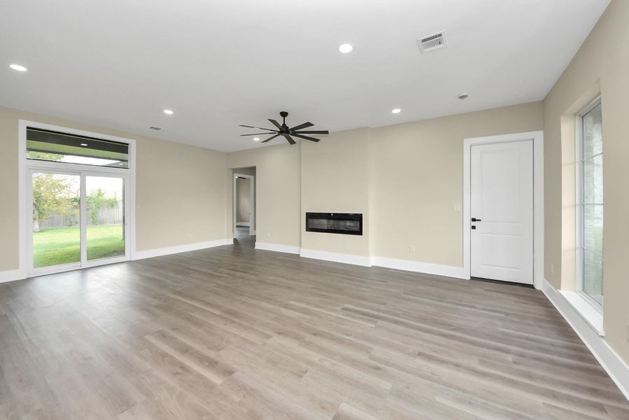 Spacious, unfurnished interior of a new home in , Arcola (Image 43).