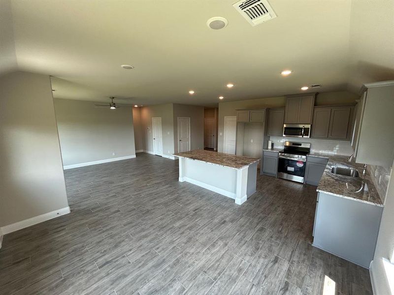 Image 28 of a home in . Image 28 of a home in .