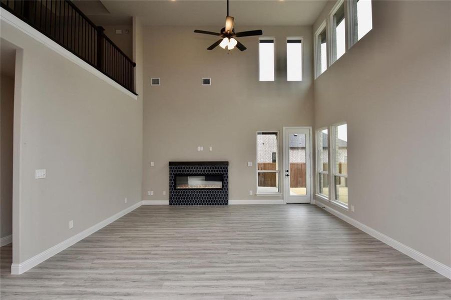 Spacious, unfurnished interior of a new home in , Prosper (Image 29).
