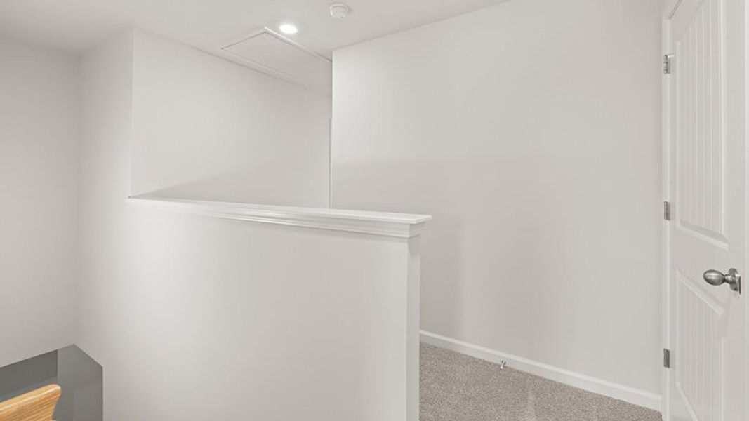 Spacious, unfurnished interior of a new home in Oconee Overlook Townhomes, Gainesville (Image 30).