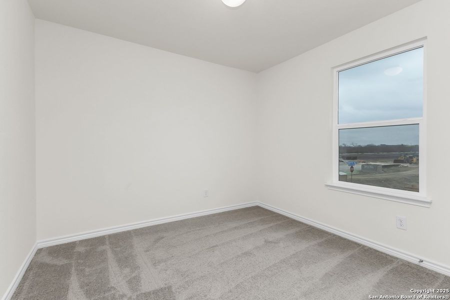 Spacious, unfurnished interior of a new home in Medina Crossing - Villa Collection, Von Ormy (Image 11).