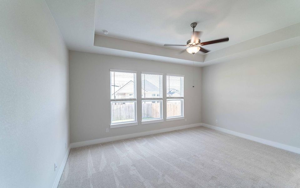 Spacious, unfurnished interior of a new home in Sanctuary, Salado (Image 11).