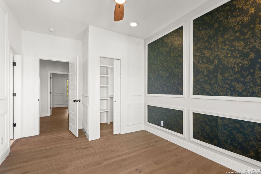 Spacious, unfurnished interior of a new home in , San Antonio (Image 18).