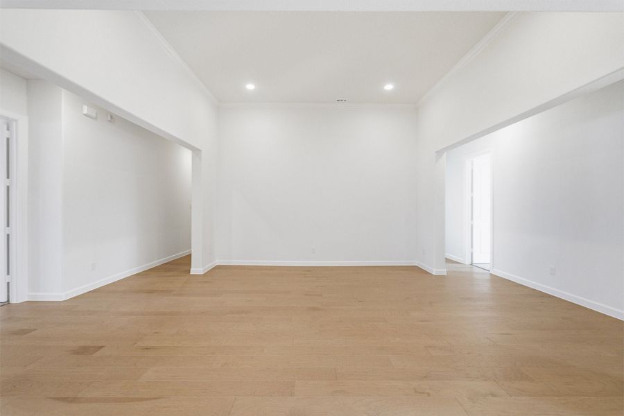 Spacious, unfurnished interior of a new home in Solterra, Mesquite (Image 22). Spacious, unfurnished interior of a new home in Solterra, Mesquite (Image 22).