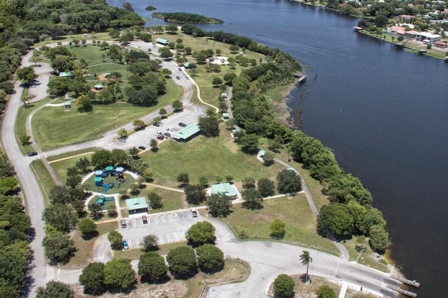 Community amenities in , Delray Beach (Image 8).