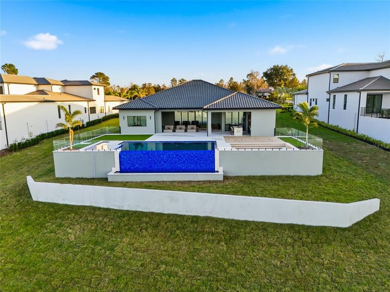 Exterior details and patio area of a home in , Montverde (Image 35).