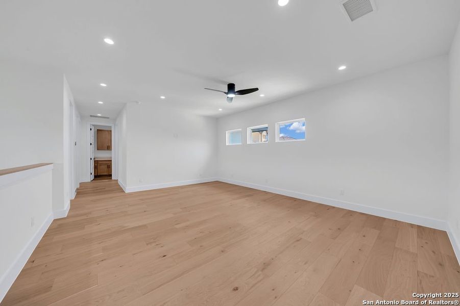 Spacious, unfurnished interior of a new home in , San Antonio (Image 40). Spacious, unfurnished interior of a new home in , San Antonio (Image 40).