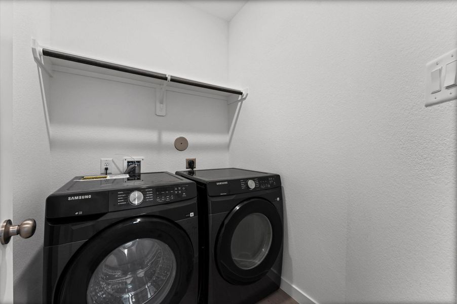 Spacious laundry room Spacious laundry room