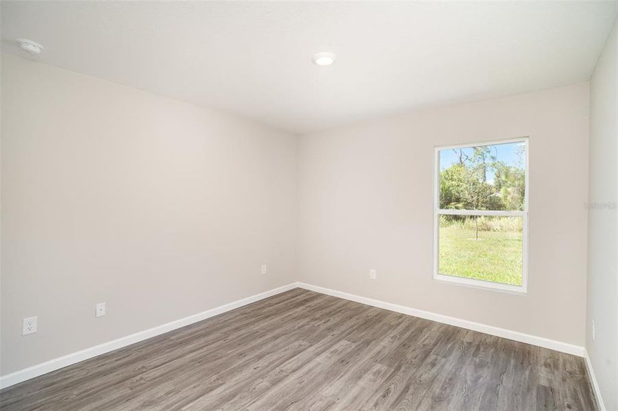 Spacious, unfurnished interior of a new home in , North Port (Image 18).