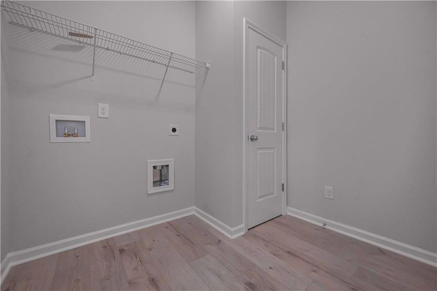Spacious, unfurnished interior of a new home in , Villa Rica (Image 17).