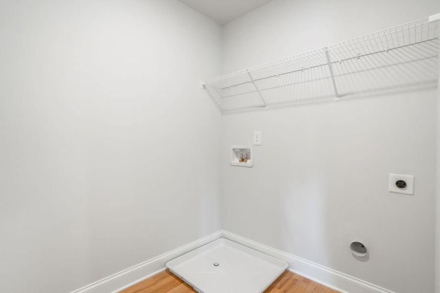 Spacious, unfurnished interior of a new home in , Snellville (Image 22). Spacious, unfurnished interior of a new home in , Snellville (Image 22).